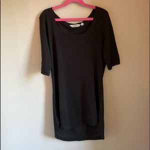 Black short sleeve